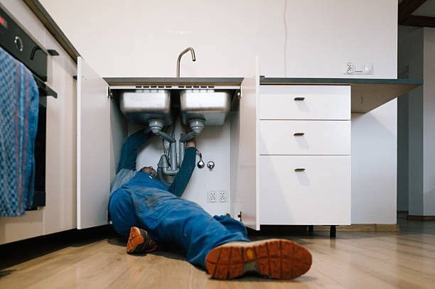 Professional Pipe Repair technician working in Maple Rapids, MI